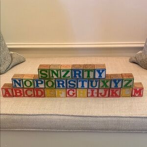 Set of 30 Vintage Colorful Building Blocks Set for Creative Play